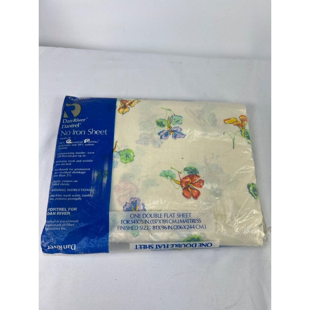 Dan River One Double Flat Sheet 54x75" No Iron Floral Pattern Cotton Blend Made